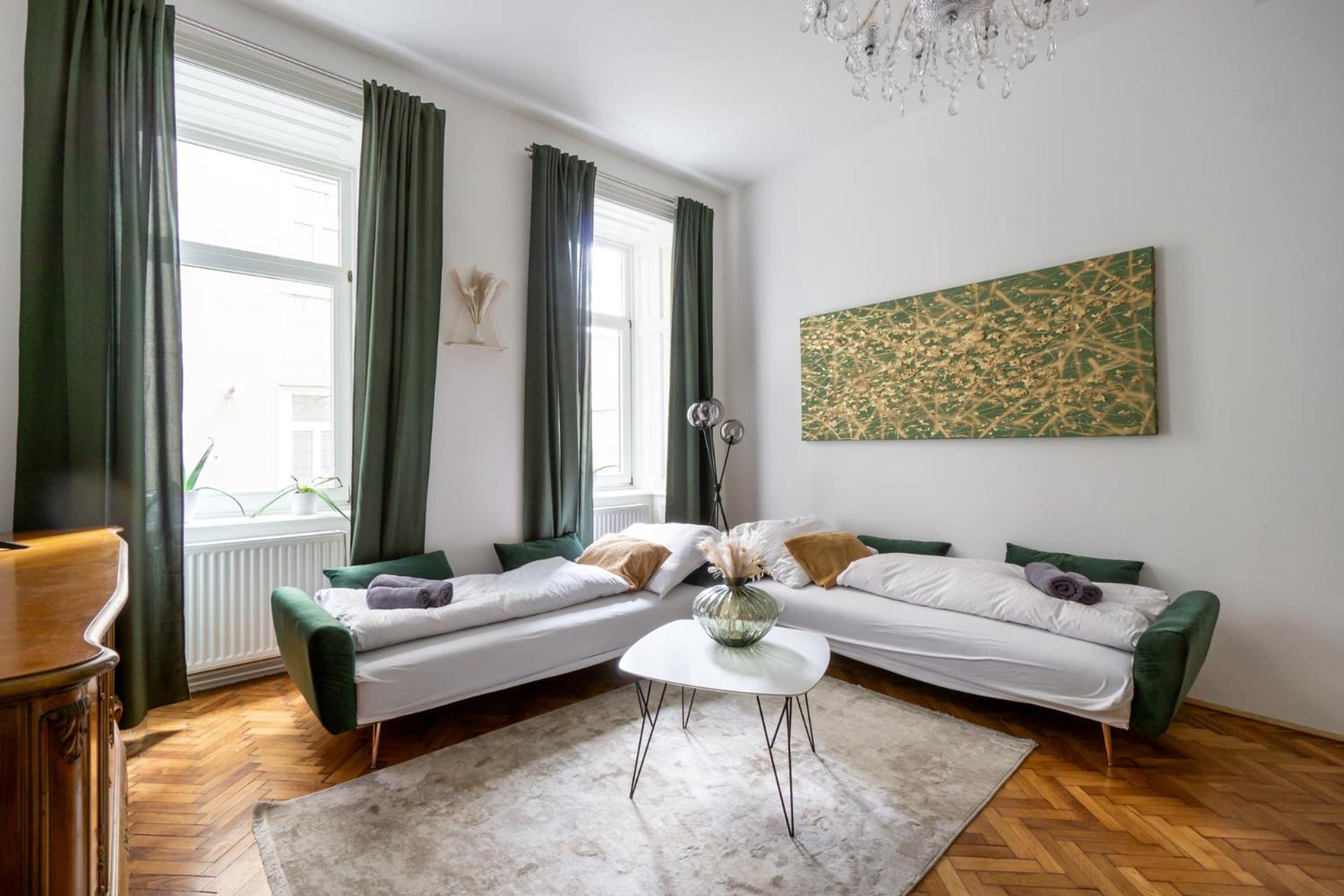Central Apartment In Viennese Old Building Buitenkant foto