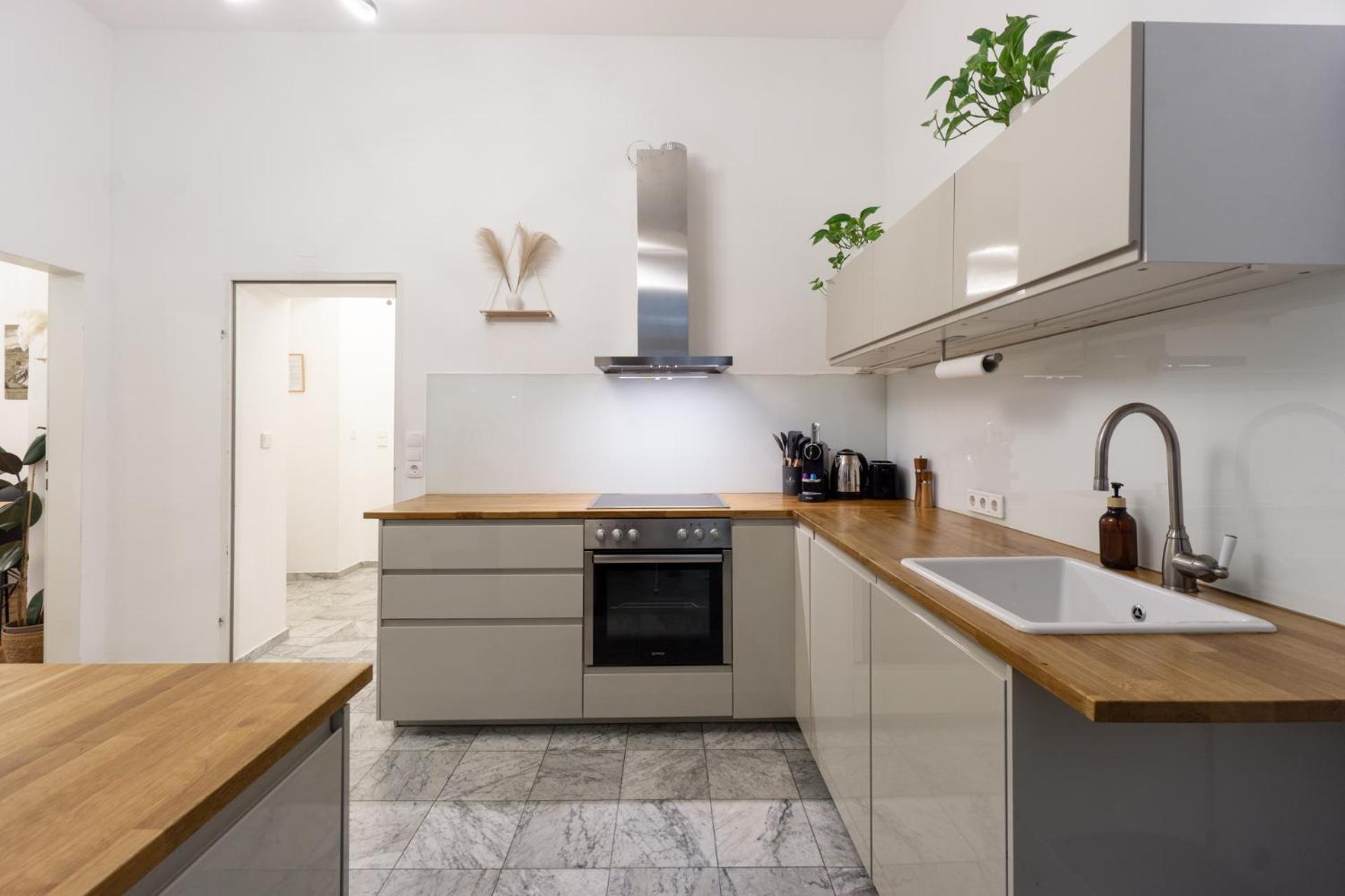 Central Apartment In Viennese Old Building Buitenkant foto